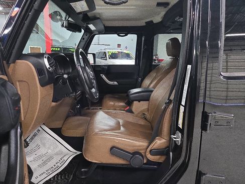 Used 2013 Jeep Wrangler Unlimited Sahara w/ Trailer Tow Group image 11