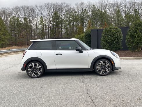 Used 2025 MINI Cooper S image 5