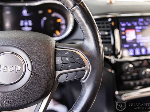 Used 2019 Jeep Grand Cherokee Limited image 25