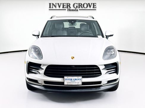 Used 2021 Porsche Macan AWD/4WD image 2