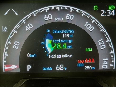 Used 2025 Toyota RAV4 XLE w/ Convenience Package FWD image 19