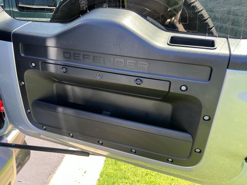 Used 2024 Land Rover Defender 110 S AWD/4WD image 37