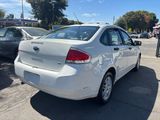 Used 2010 Ford Focus SE image 4