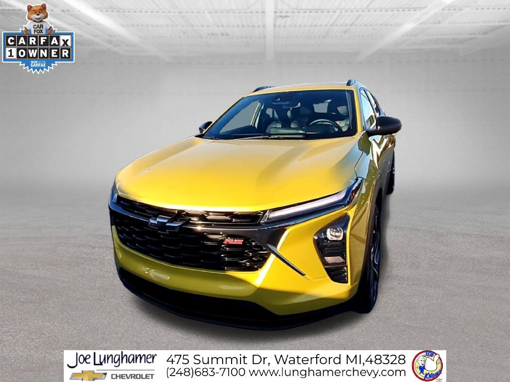 Certified 2025 Chevrolet Trax RS w/ Driver Confidence Package FWD image 3