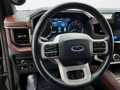 Used 2024 Ford Expedition Limited AWD/4WD image 29