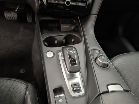 Used 2024 INFINITI QX50 Sport image 17