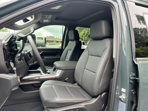 New 2026 Chevrolet Silverado 2500 LTZ w/ LTZ Premium Package AWD/4WD image 45