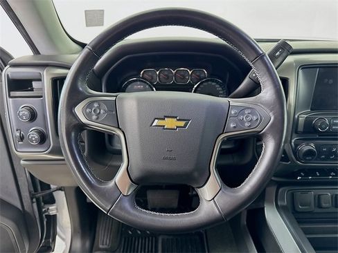 Used 2018 Chevrolet Silverado 1500 LT w/ Redline Edition image 12