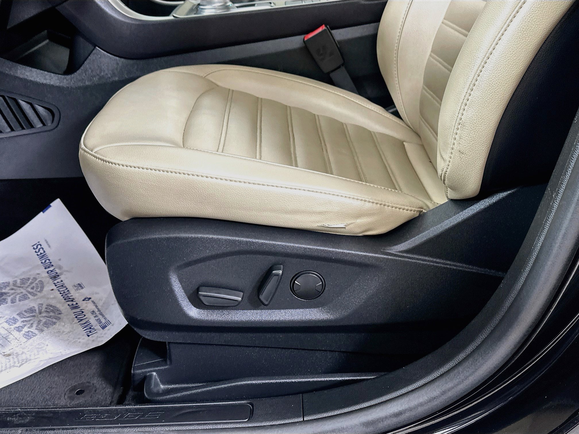 Used 2024 Ford Edge SEL AWD/4WD image 18
