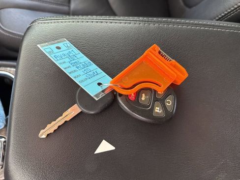 Used 2017 GMC Acadia Limited SLT image 10