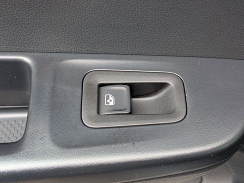 Used 2025 Volkswagen Taos S AWD/4WD image 28