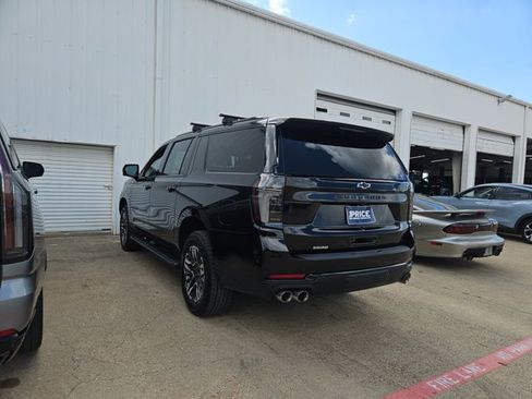 Used 2026 Chevrolet Suburban Z71 w/ Comfort Package AWD/4WD image 5