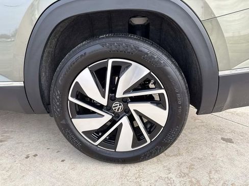 Certified 2025 Volkswagen Atlas SEL AWD/4WD image 29