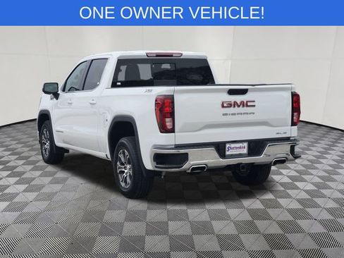 Used 2024 GMC Sierra 1500 SLE w/ Preferred Package image 3