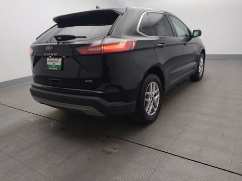 Used 2023 Ford Edge SEL image 7