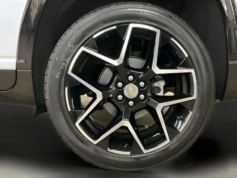 New 2026 Chevrolet Traverse High Country FWD image 37