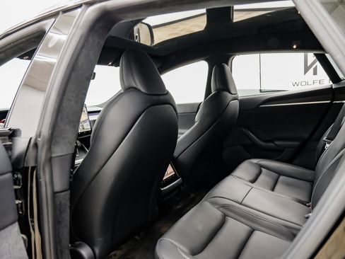Used 2021 Tesla Model S Plaid image 35