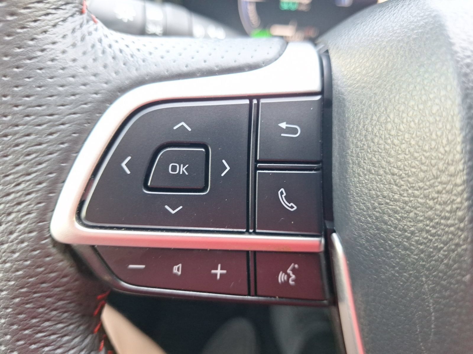 Used 2026 Toyota Sienna XSE AWD/4WD image 21