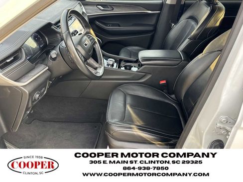 Used 2021 Jeep Grand Cherokee L Limited image 9