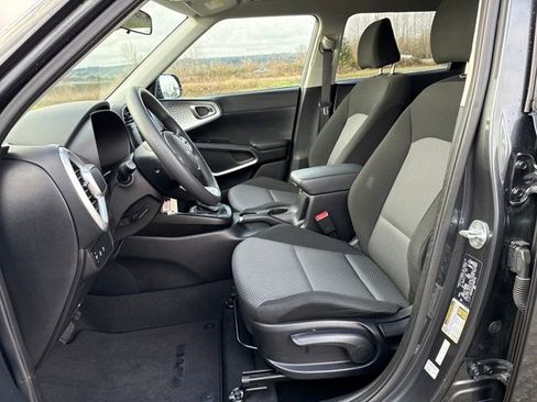 Used 2023 Kia Soul LX w/ Option Group 015 image 15