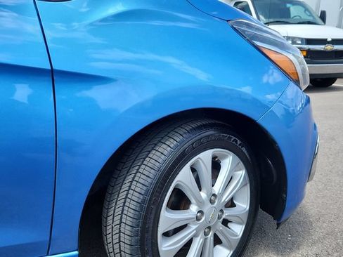 Used 2018 Chevrolet Spark LT FWD image 19