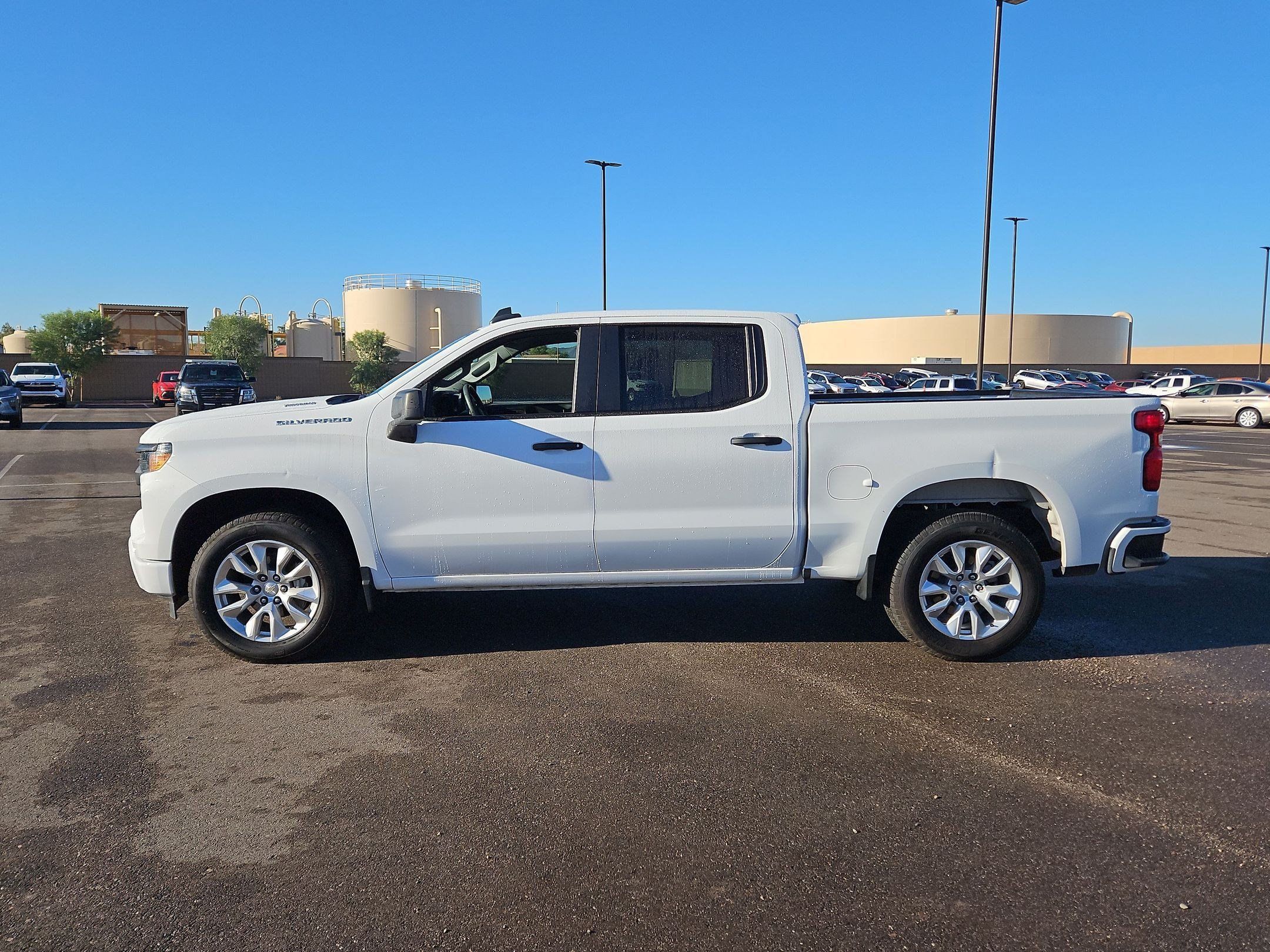 Used 2025 Chevrolet Silverado 1500 Custom RWD image 2