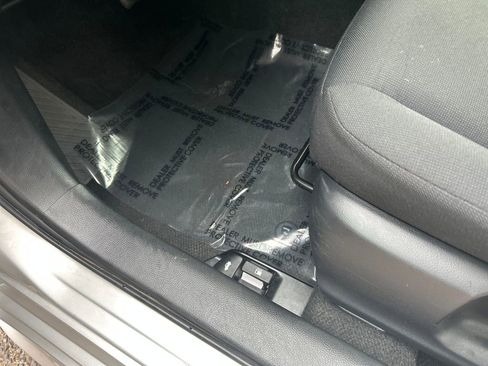 Used 2023 Toyota Corolla LE image 10