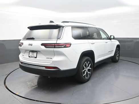 Used 2023 Jeep Grand Cherokee L Limited w/ Trailer Tow Group (B) AWD/4WD image 10
