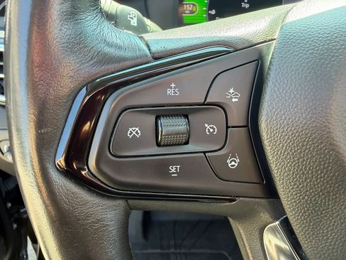 Used 2022 Chevrolet Bolt EUV Premier w/ Launch Edition FWD image 15