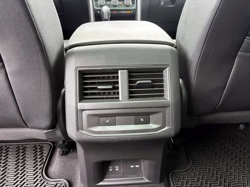 Used 2021 Volkswagen Atlas Cross Sport SEL Premium R-Line AWD/4WD image 11