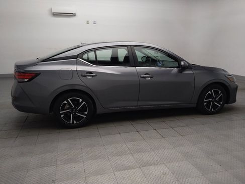 Used 2024 Nissan Sentra SV FWD image 10