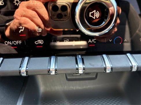 New 2026 GMC Terrain Elevation image 17