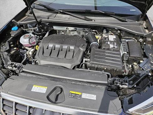 Used 2025 Audi Q3 2.0T Premium w/ Convenience Package image 16