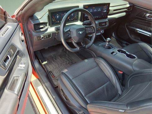 Used 2024 Ford Mustang GT RWD image 9