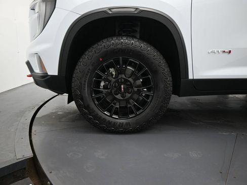 New 2026 GMC Acadia AT4 w/ Luxury Package AWD/4WD image 8