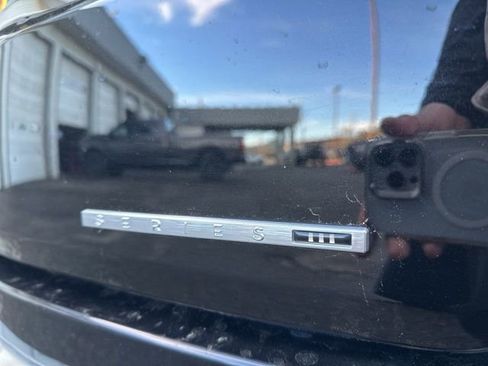 Used 2022 Jeep Wagoneer Series III w/ Premium Group I image 13