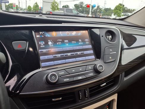 Used 2019 Buick Envision Preferred FWD image 28