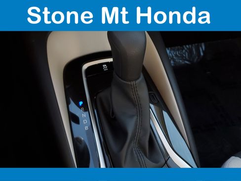 Used 2025 Toyota Corolla LE image 29