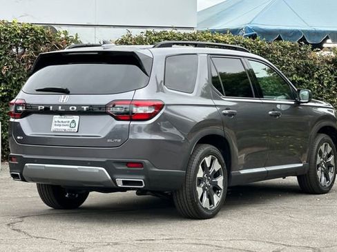 New 2026 Honda Pilot Elite image 4