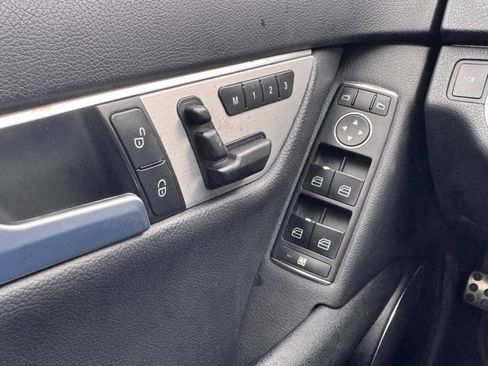Used 2014 Mercedes-Benz C 300 4MATIC Sedan image 19