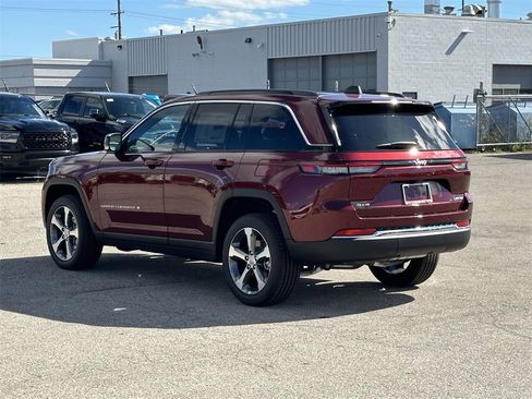 New 2025 Jeep Grand Cherokee Limited image 5
