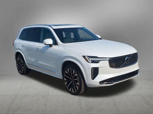Certified 2026 Volvo XC90 T8 Ultra AWD/4WD image 8