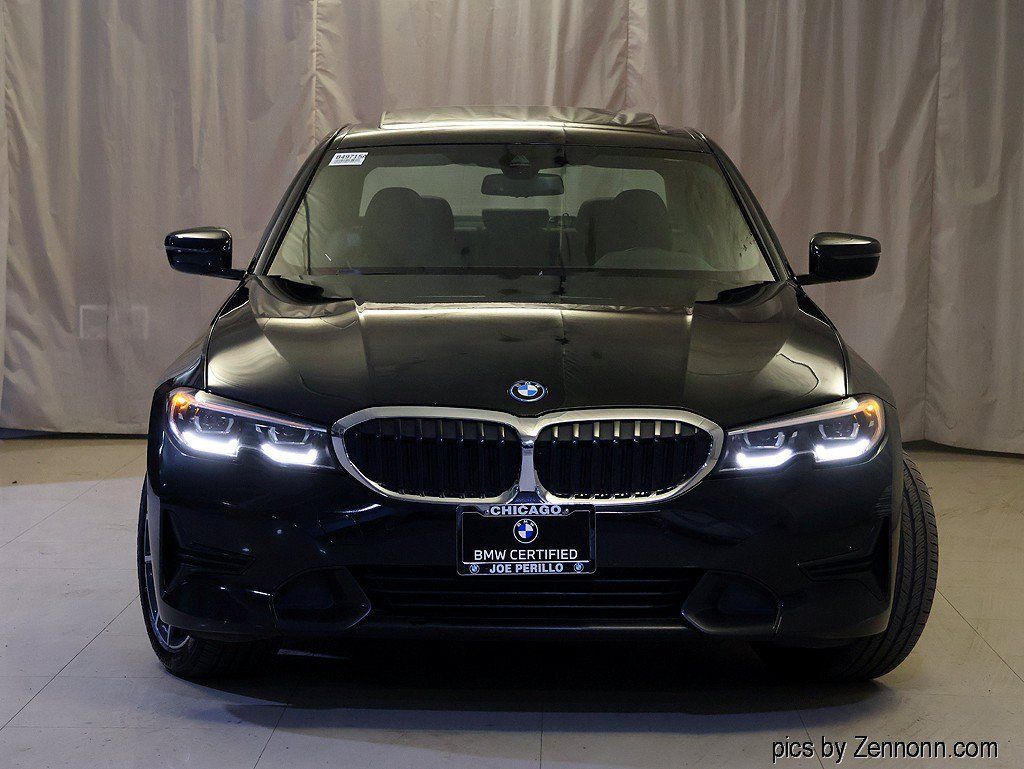 Certified 2022 BMW 330e xDrive w/ Premium Package AWD/4WD image 5