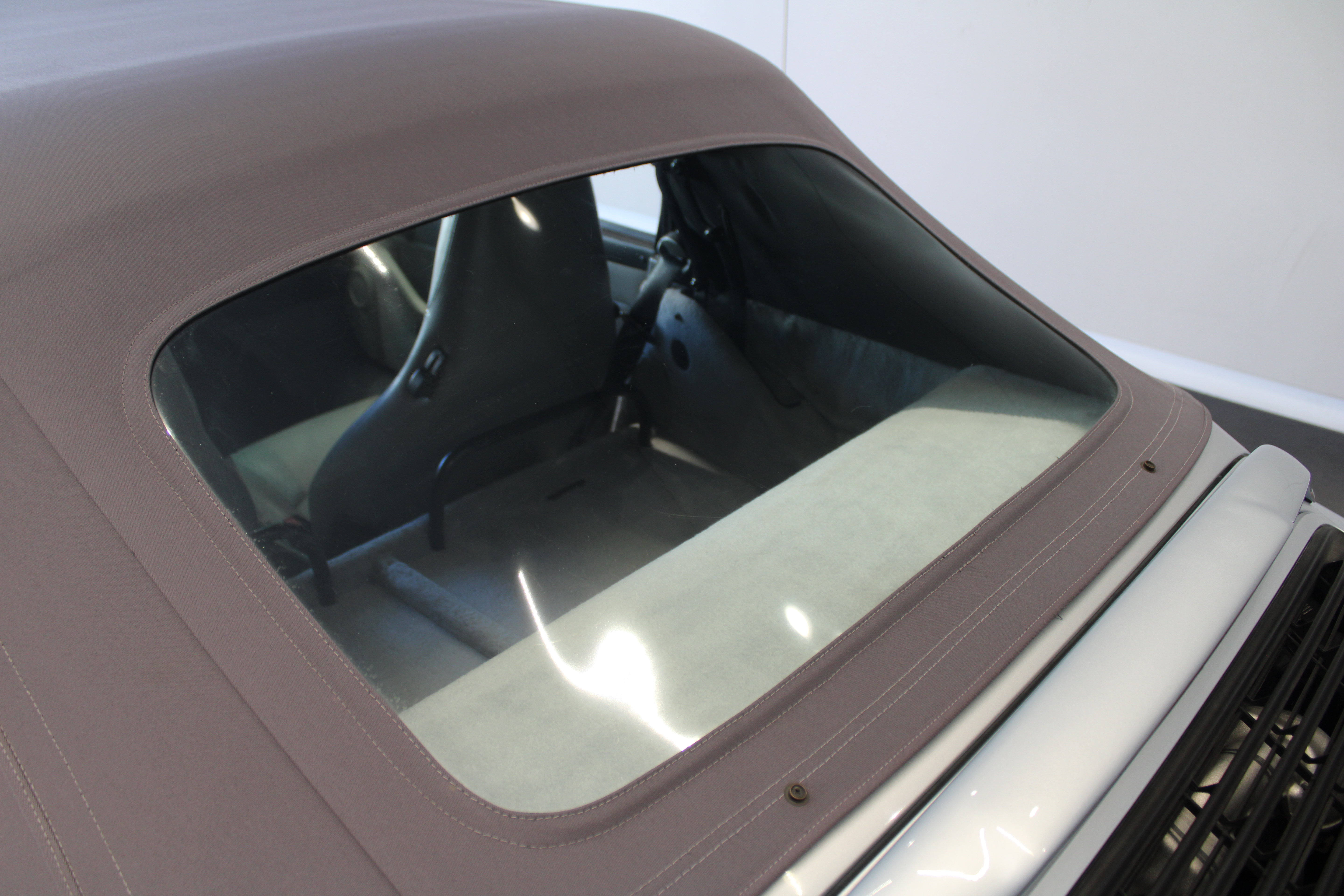 Used 1996 Porsche 911 Carrera RWD image 78