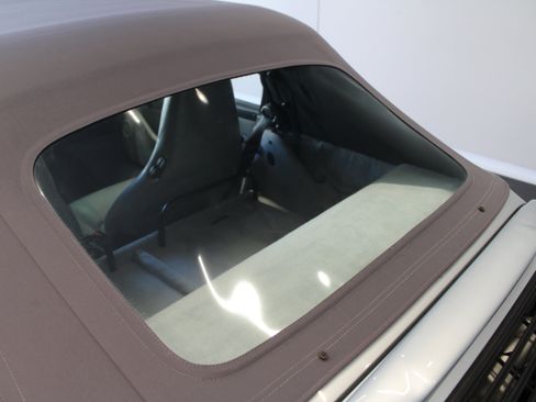 Used 1996 Porsche 911 Cabriolet image 78