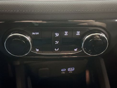 Used 2024 Chevrolet TrailBlazer LT w/ Convenience Package image 23