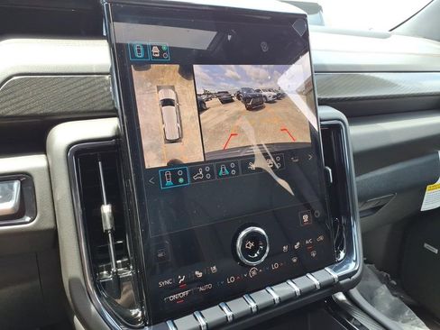 New 2026 GMC Yukon XL AT4 w/ AT4 Premium Plus Package AWD/4WD image 21