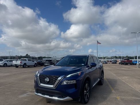 Certified 2023 Nissan Rogue Platinum w/ Platinum Premium Package FWD image 7