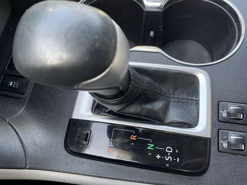 Certified 2019 Toyota Highlander XLE image 25