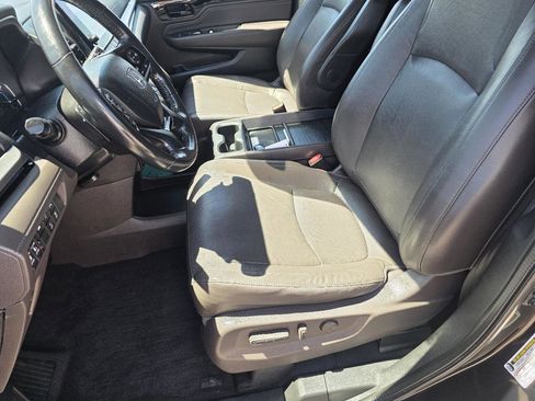 Used 2018 Honda Odyssey Elite image 7